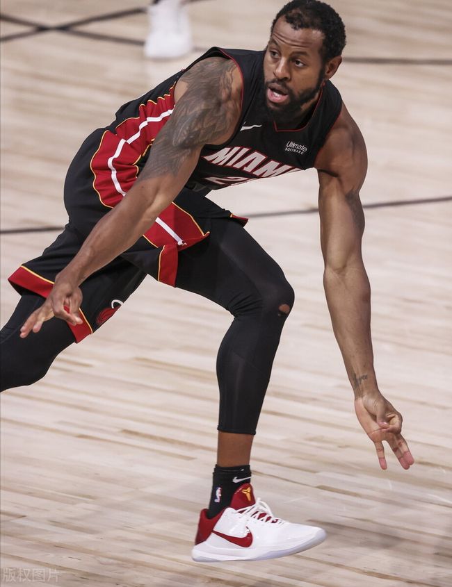 爱游戏体育官网-关于阿扎伦卡爆冷击败老鹰迈阿密热火主帅复盘备战欧超杯，网友：毕尔巴鄂竞技转会期官宣签约的信息